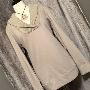 Gorgeous Sweatshirt w/Sweater Collared Neckline